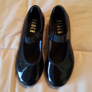 Tap shoes